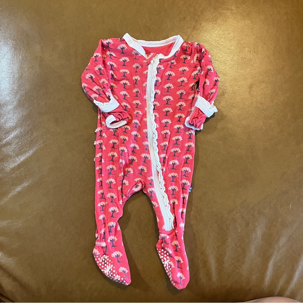SOLD Kickee Pants Bamboo Footies